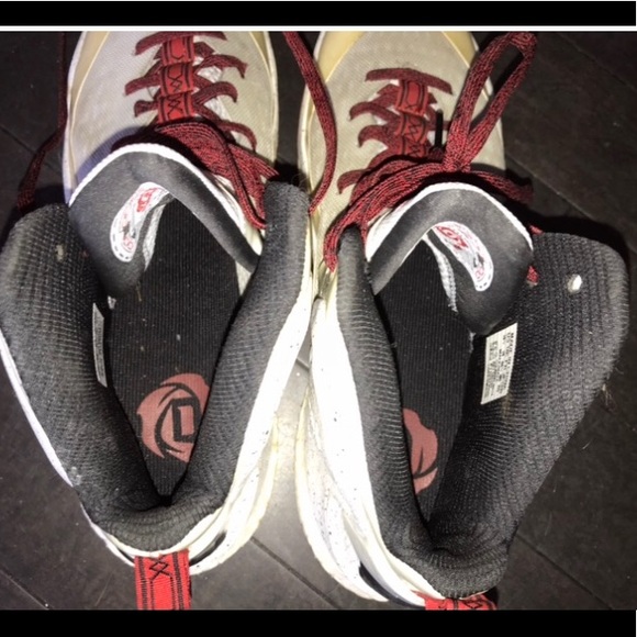 Adidas D Rose 5 Boost Basketball Sneakers 10 - Picture 6 of 8
